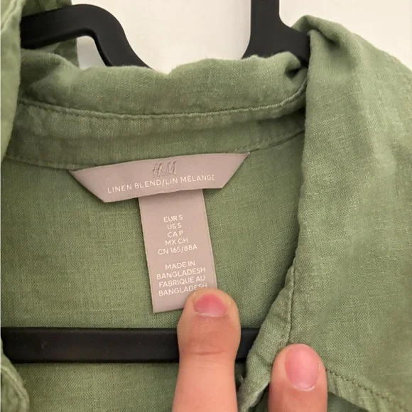 H&M green summer button down - Picture 4 of 4
